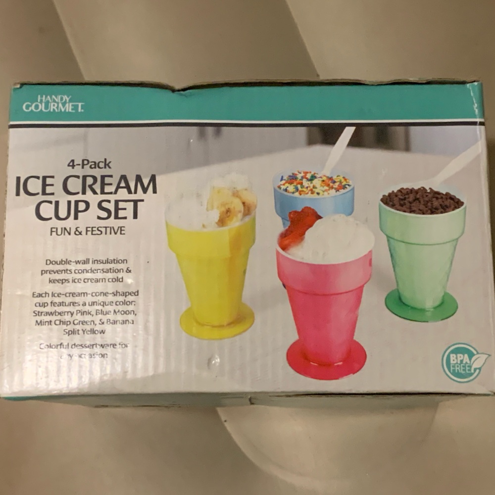 Brand new 4 piece set of handy gourmet ice cream cups